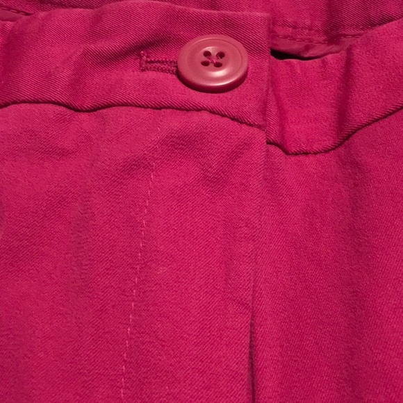 Lane Bryant,Cropped jeans,Size 16, Magenta Jeans,4 pockets, has stretch - Picture 2 of 5